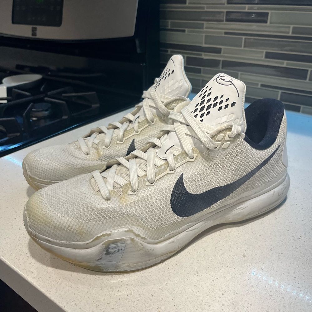 Kobe X Fundamentals Size 13